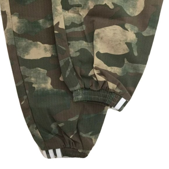 ⛔️SOLD⛔️ ADIDAS Originals Camo Cargo Track Pants S - Picture 9 of 16
